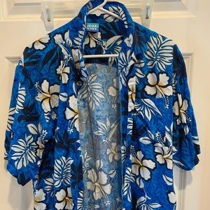 Best hawaiian shirt ever!